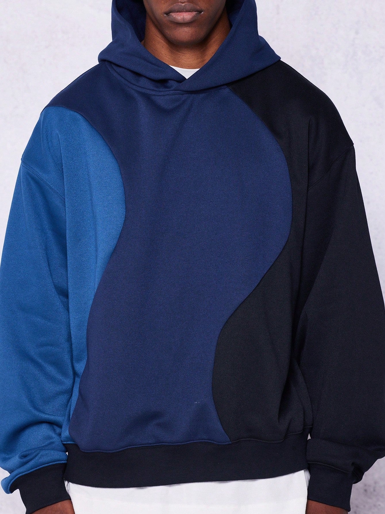 Overhead Hoodie With Curve Panels